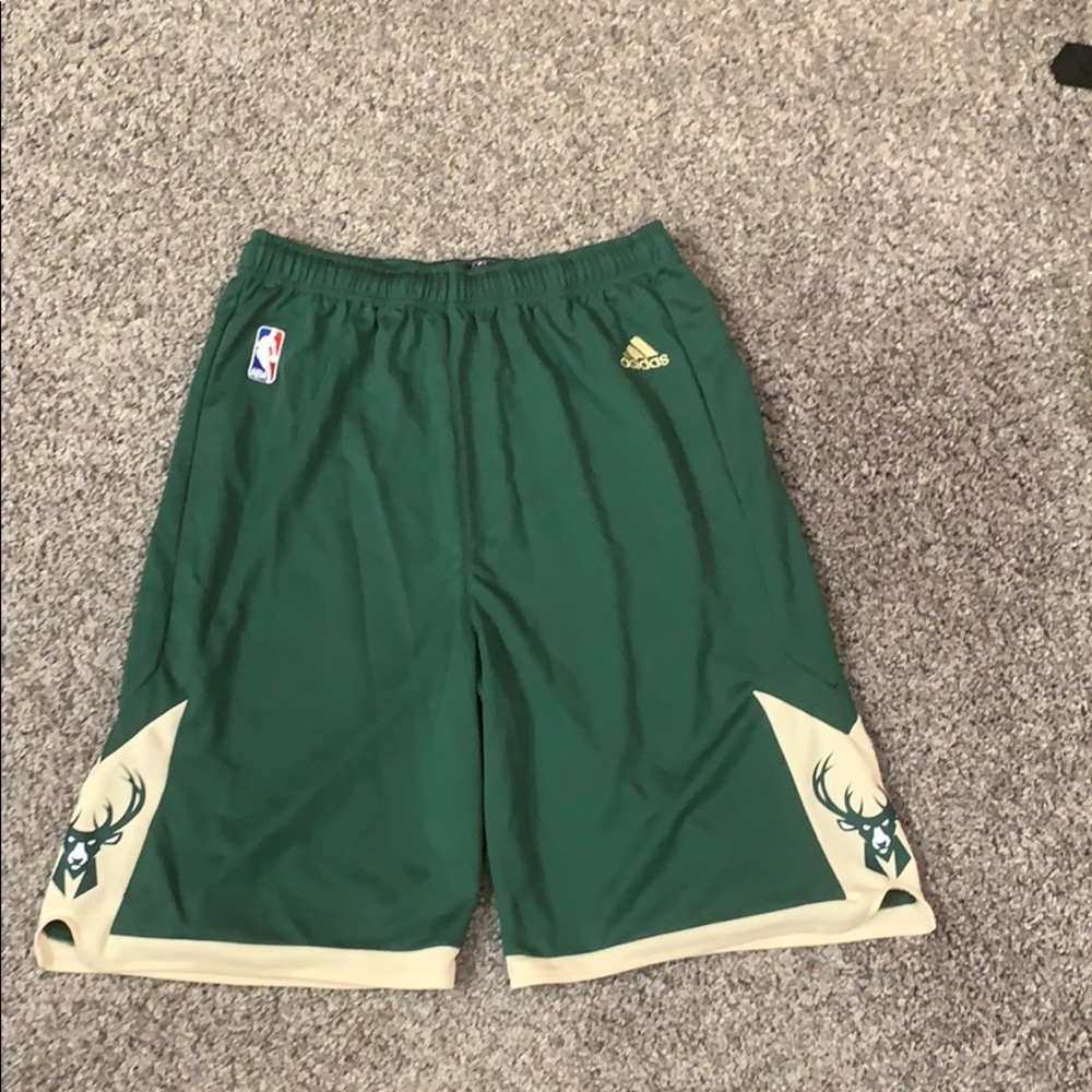 Milwaukee Bucks official team shorts